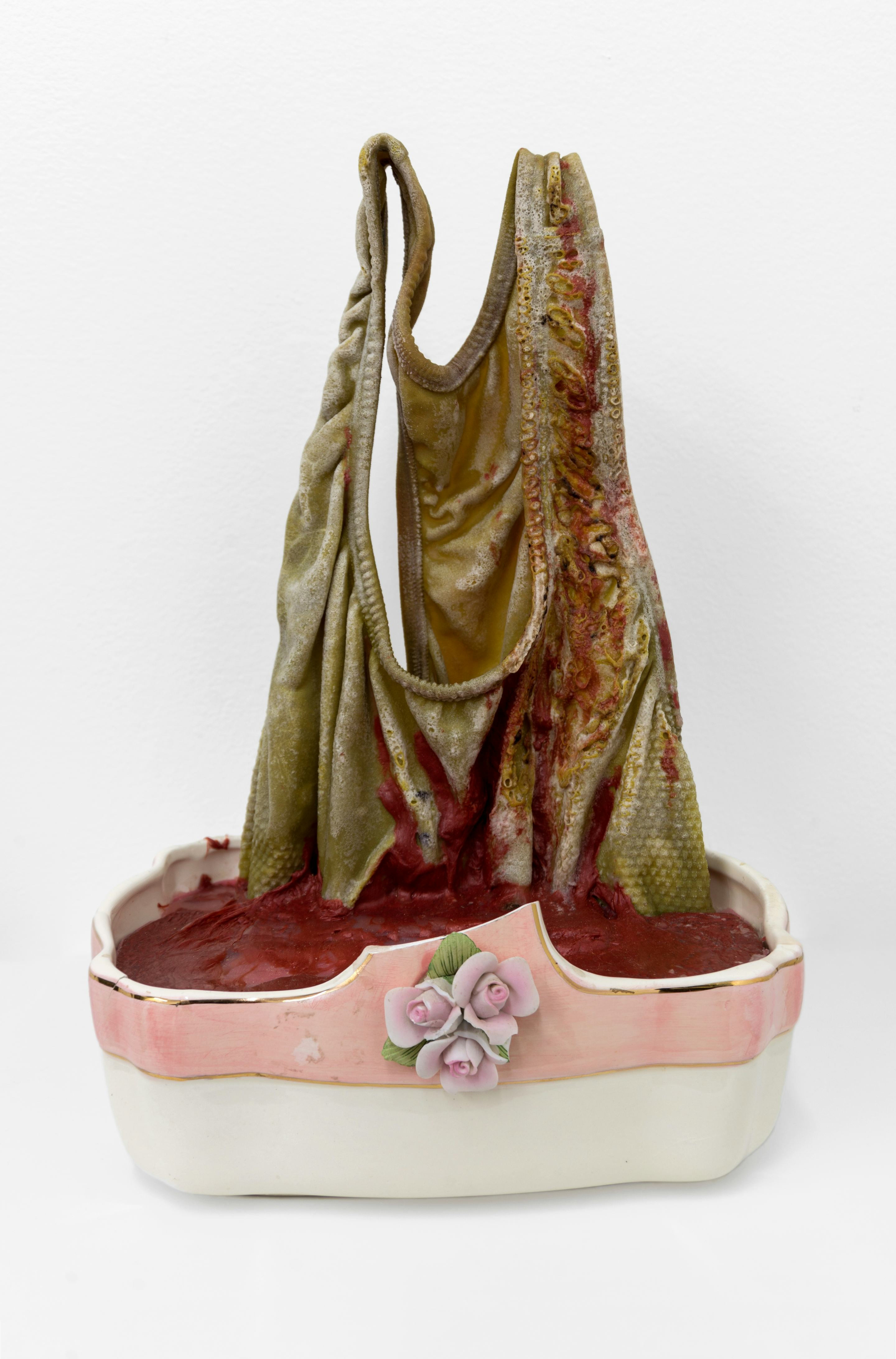Bri Williams
Prometheus (2021)
Ceramic, wax, bra
8.75 x 12.75 x 6.5 inches (22 x 32.4 x 16.5 cm)
